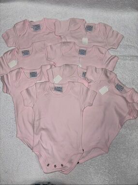 Sweet Impressions Light Pink Short-Sleeve Baby One-Piece 8 Bodysuits 6/12m